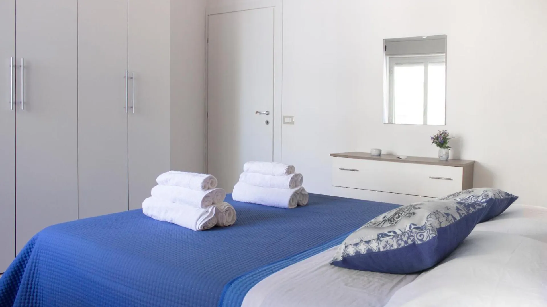 Appartamento Casa Rosa sul Mare Capo dʼOrlando